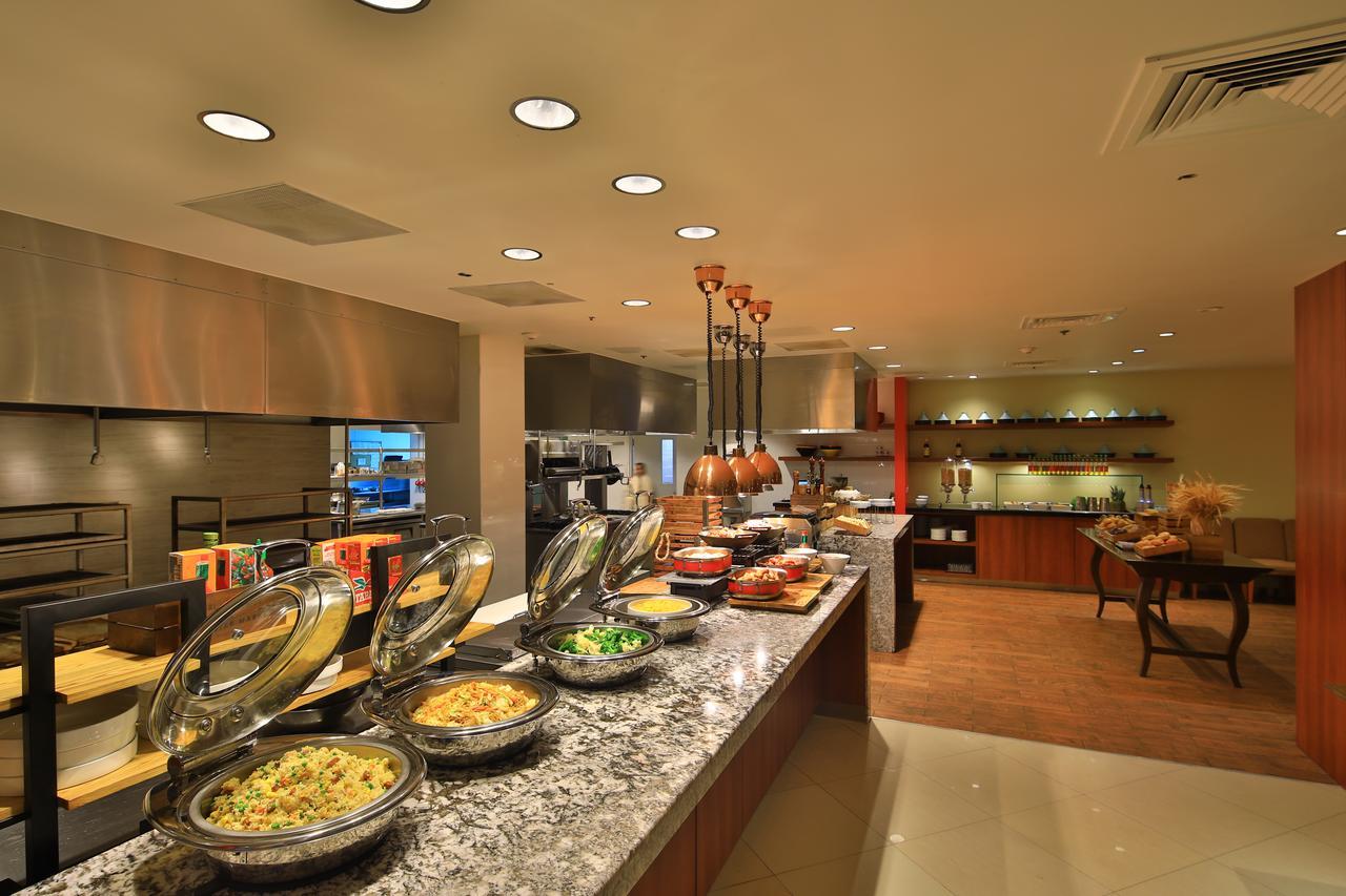 Guam Plaza Resort Тумон Экстерьер фото